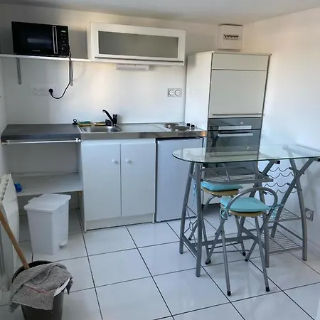 Apartment Bel Chez Particulier Calme Et Piscine *