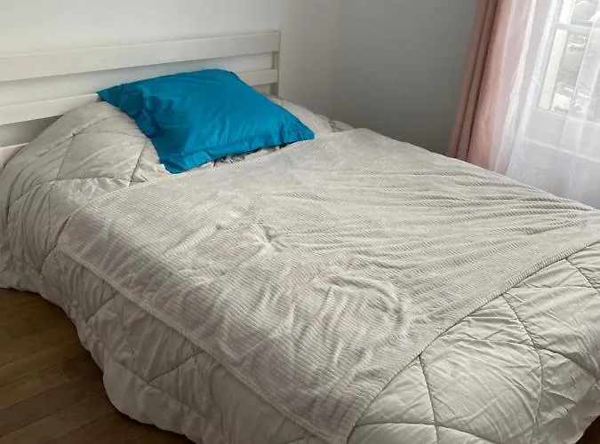 Apartment Bel Chez Particulier Calme Et Piscine *